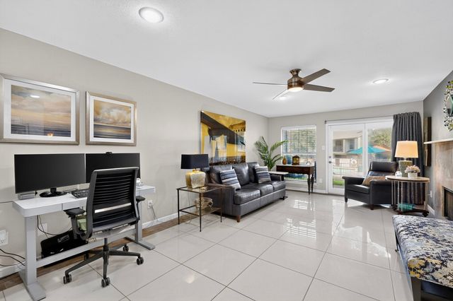 2535 Wedglea Drive 114, Dallas, TX 75211