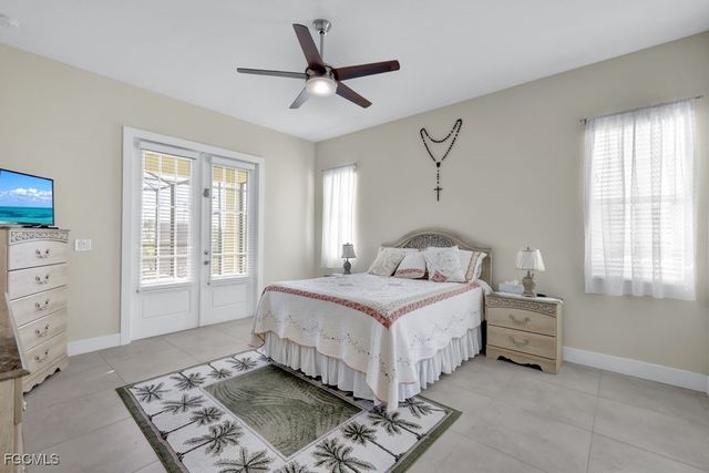 618 SW 31st TER, Cape Coral, FL 33914