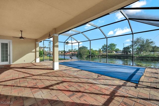 618 SW 31st TER, Cape Coral, FL 33914