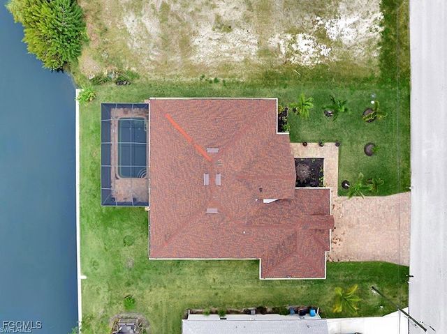 618 SW 31st TER, Cape Coral, FL 33914