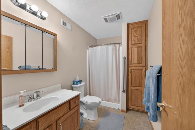 543 S Lorraine, Wichita, KS 67211