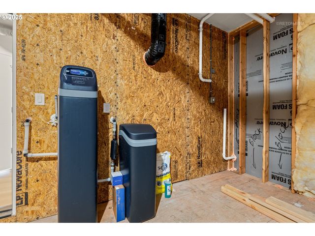 2405 E 6TH St, Vancouver, WA 98661