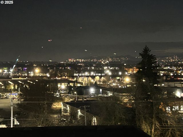 2405 E 6TH St, Vancouver, WA 98661