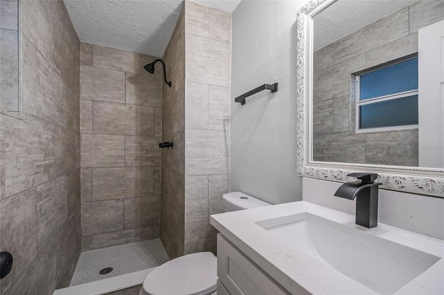 352 LIONEL AVENUE, Orlando, FL 32805