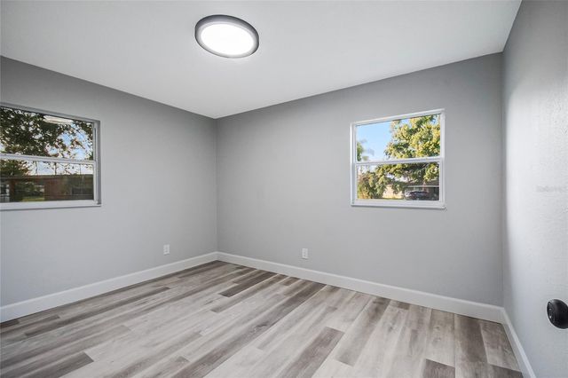 352 LIONEL AVENUE, Orlando, FL 32805