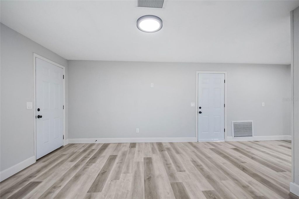 Image 13 of property listing at 352 LIONEL AVENUE, Orlando, FL 32805