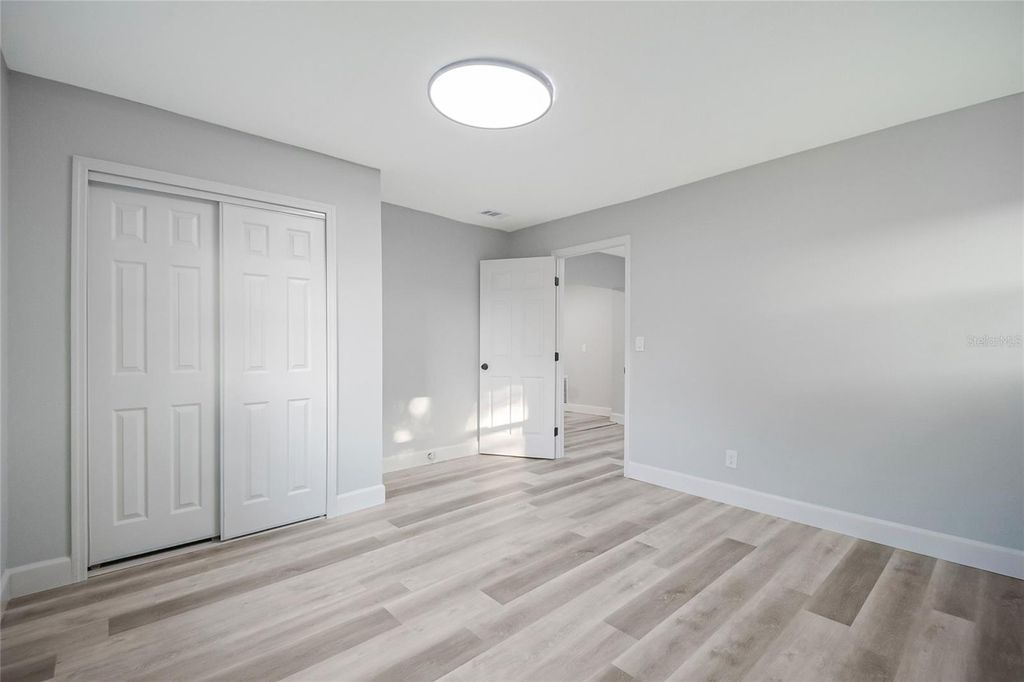 Image 23 of property listing at 352 LIONEL AVENUE, Orlando, FL 32805