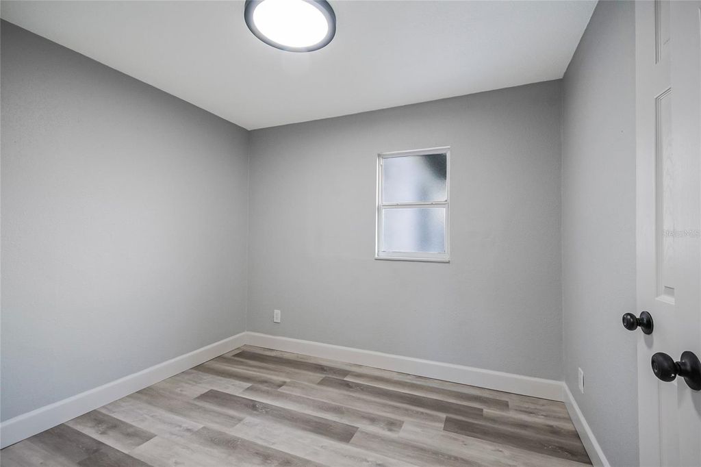 Image 29 of property listing at 352 LIONEL AVENUE, Orlando, FL 32805