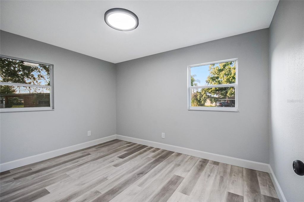 Image 34 of property listing at 352 LIONEL AVENUE, Orlando, FL 32805