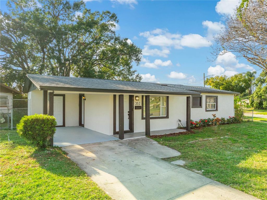Image 6 of property listing at 352 LIONEL AVENUE, Orlando, FL 32805