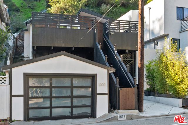 1653 N Beverly Glen Boulevard, Los Angeles, CA 90077