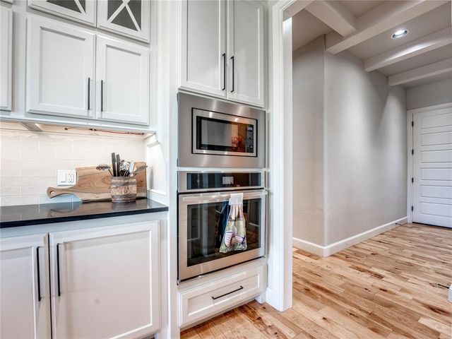 449 Saint Claire Drive, Edmond, OK 73025