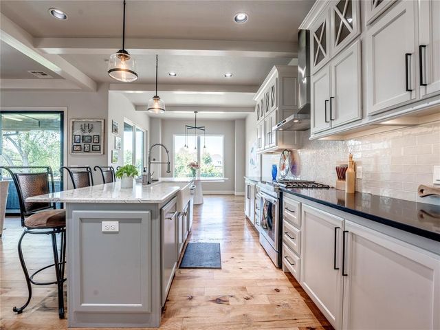449 Saint Claire Drive, Edmond, OK 73025