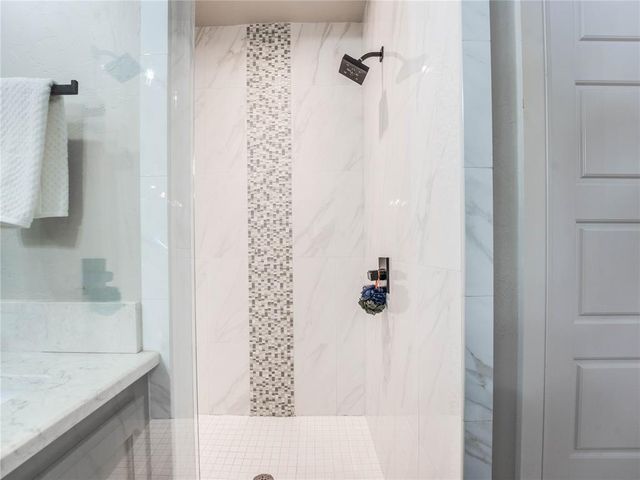 449 Saint Claire Drive, Edmond, OK 73025