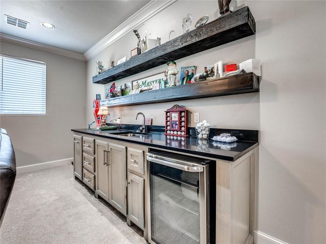 449 Saint Claire Drive, Edmond, OK 73025