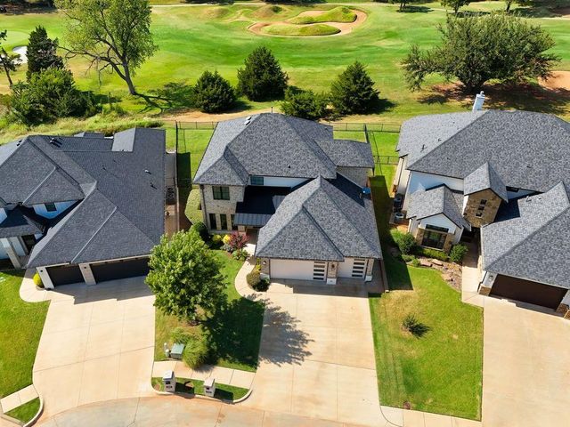 449 Saint Claire Drive, Edmond, OK 73025