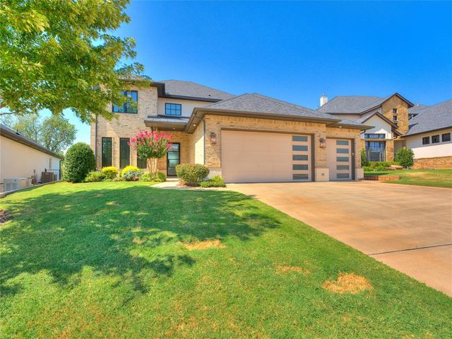 449 Saint Claire Drive, Edmond, OK 73025