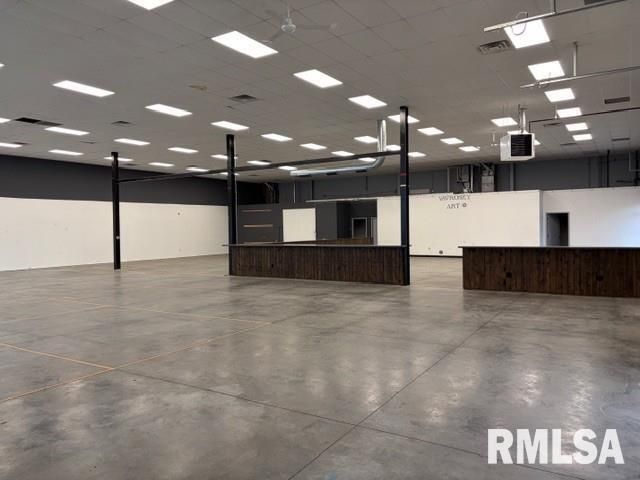 3800 RIVER Drive, Moline, IL 61265