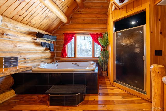 16629 Holli Blue Road, Champion, MI 49879