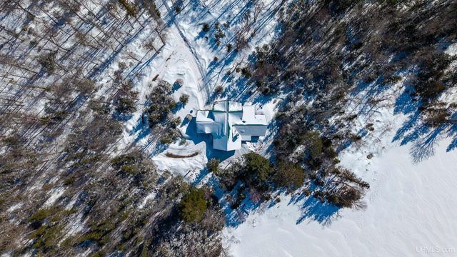 16629 Holli Blue Road, Champion, MI 49879