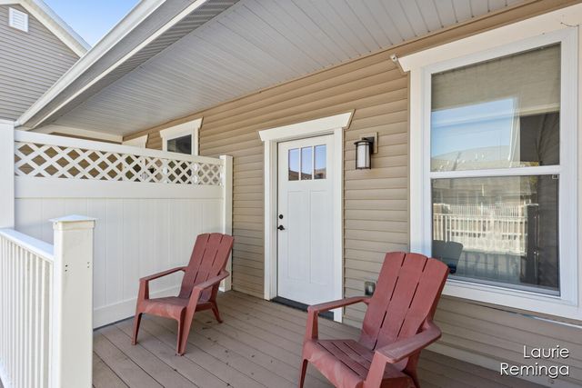 151 Tamarack Lane NE, Rockford, MI 49341