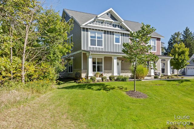 151 Tamarack Lane NE, Rockford, MI 49341