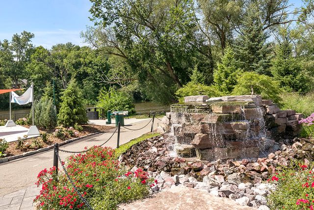151 Tamarack Lane NE, Rockford, MI 49341
