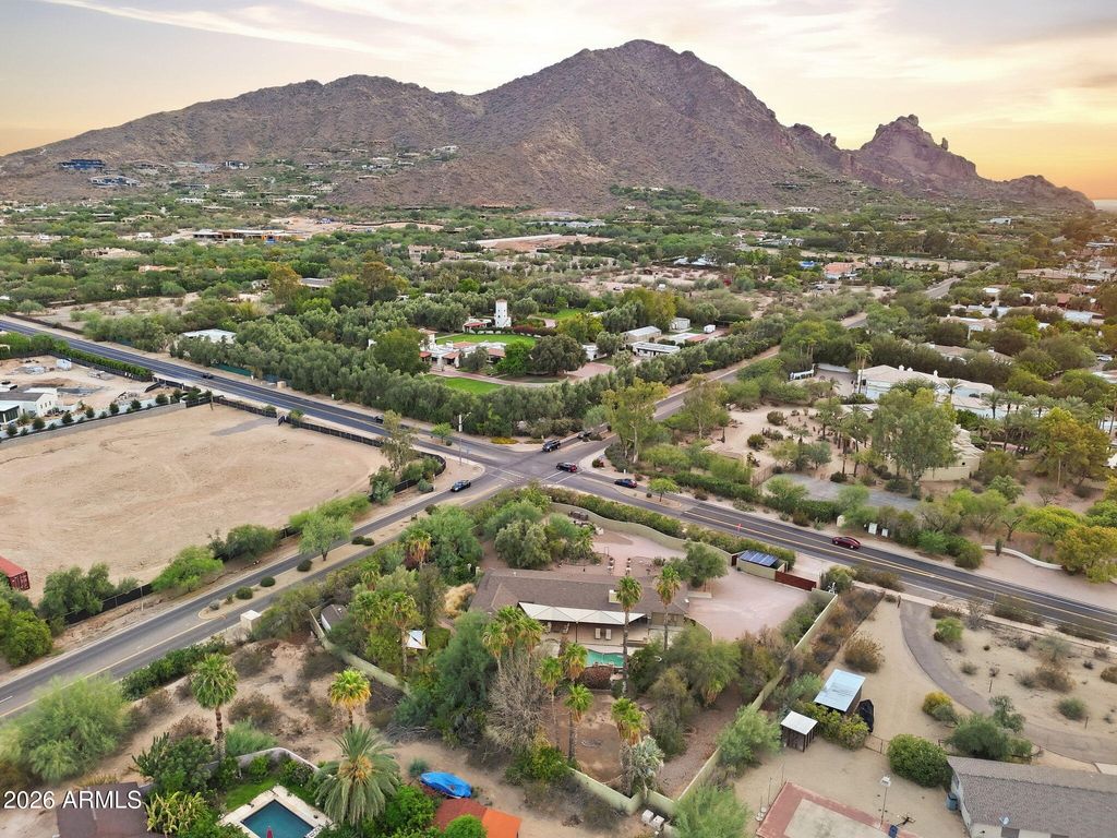 6005 N Invergordon Road, Paradise Valley, AZ 85253 — exterior