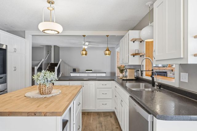 4995 124th Street N, Saint Paul, MN 55110