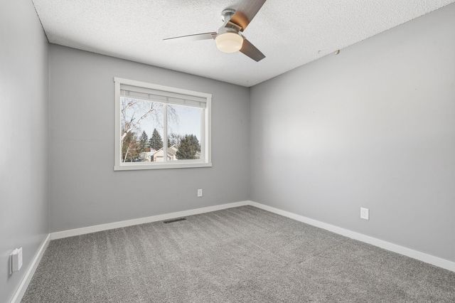 4995 124th Street N, Saint Paul, MN 55110