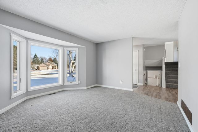 4995 124th Street N, Saint Paul, MN 55110