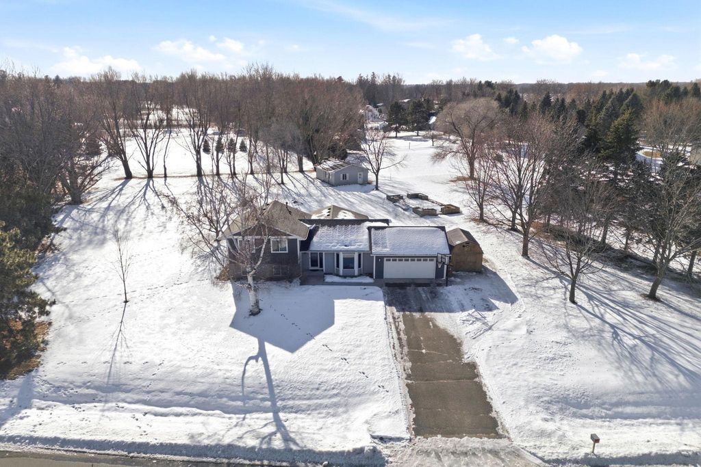 4995 124th Street N, Saint Paul, MN 55110