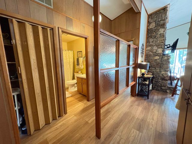 99 E Lakeshore Drive, Cherokee Village, AR 72529