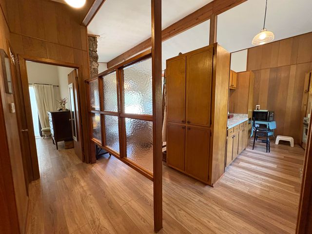 99 E Lakeshore Drive, Cherokee Village, AR 72529