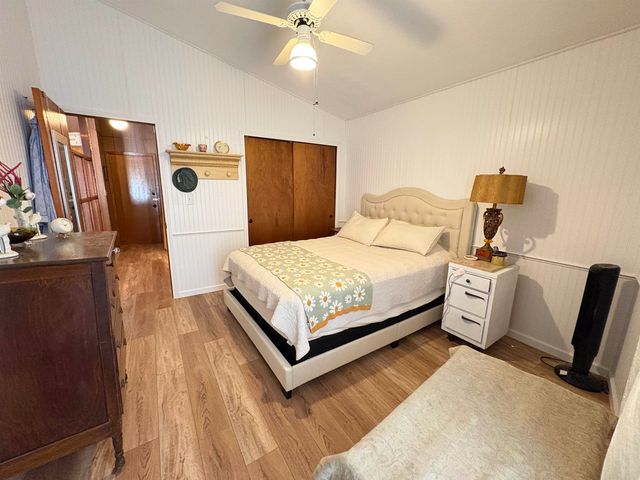 99 E Lakeshore Drive, Cherokee Village, AR 72529