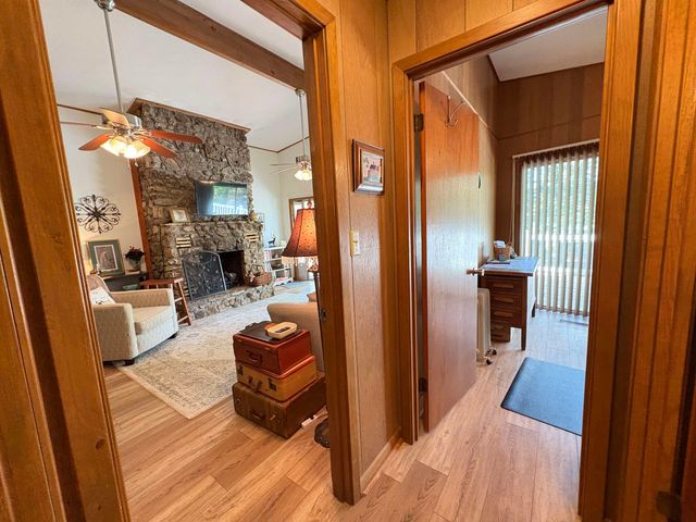 99 E Lakeshore Drive, Cherokee Village, AR 72529