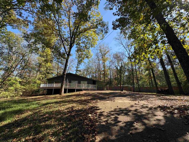 99 E Lakeshore Drive, Cherokee Village, AR 72529