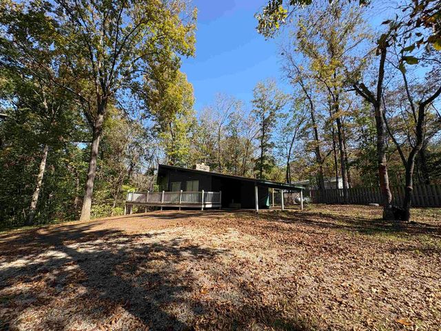 99 E Lakeshore Drive, Cherokee Village, AR 72529