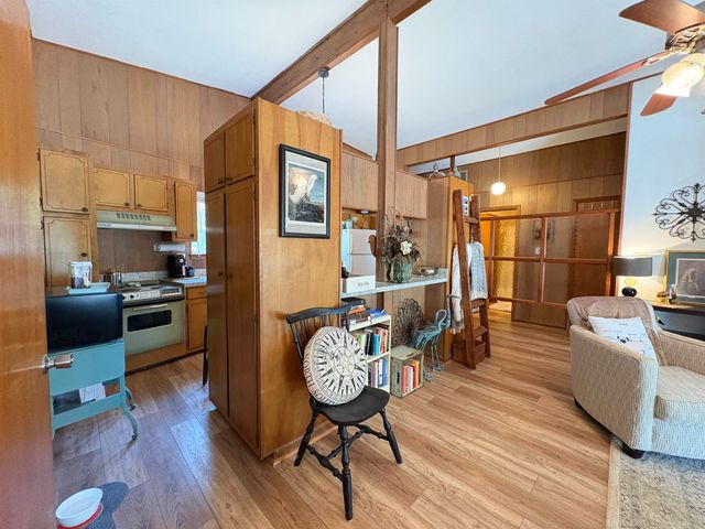 99 E Lakeshore Drive, Cherokee Village, AR 72529