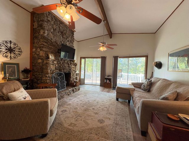 99 E Lakeshore Drive, Cherokee Village, AR 72529