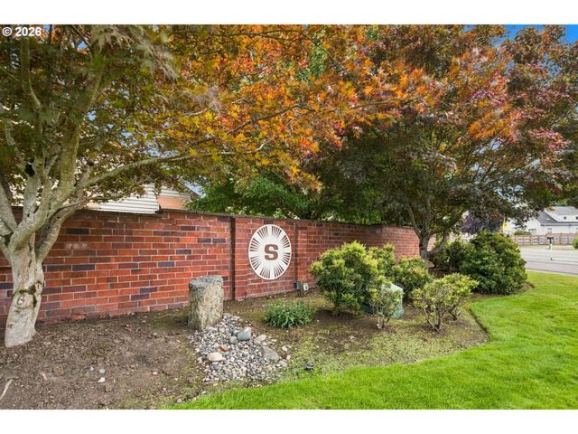 2204 Ne 158TH Ave, Portland, OR 97230