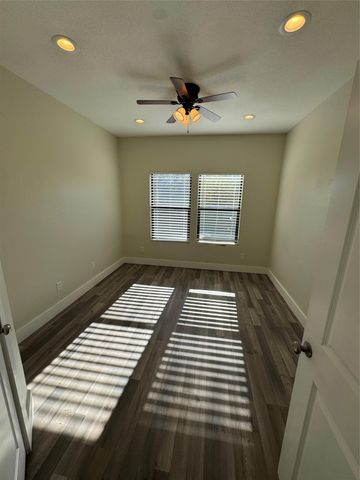 2417 Slaughter LN D, Austin, TX 78748