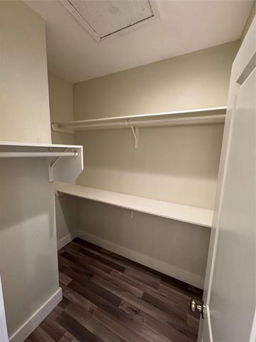 2417 Slaughter LN D, Austin, TX 78748