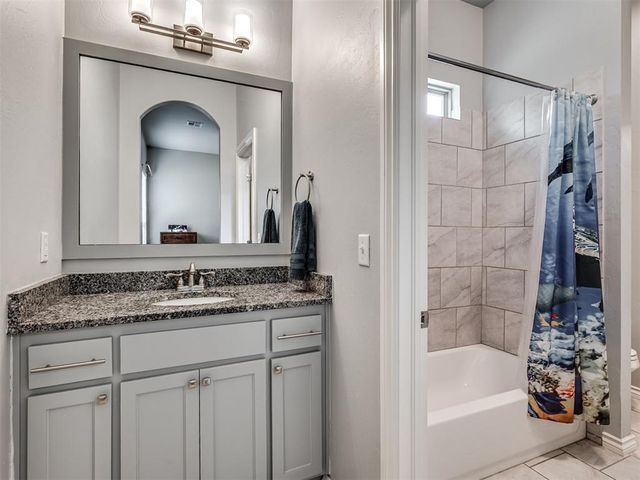 5509 Montford Way, Choctaw, OK 73020