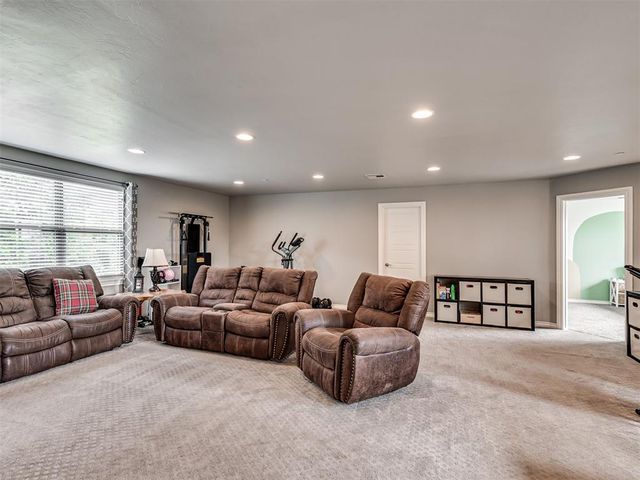5509 Montford Way, Choctaw, OK 73020