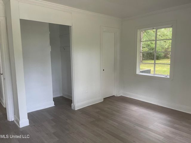 2938 Oak Forest Drive, Jackson, MS 39212
