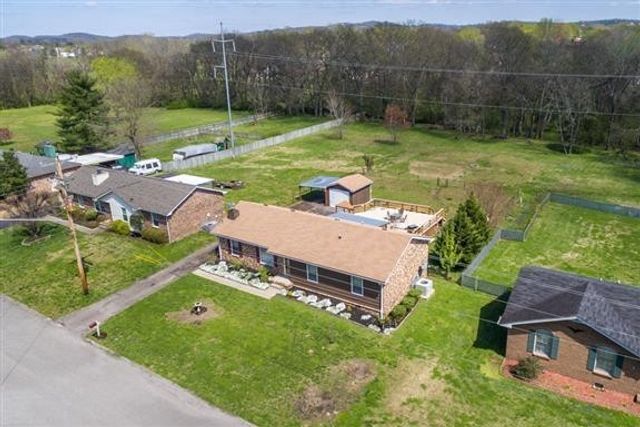 134 Orchard Valley Rd, Hendersonville, TN 37075