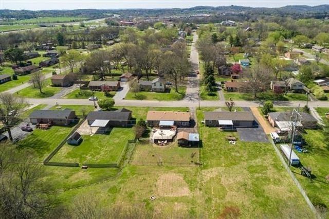 134 Orchard Valley Rd, Hendersonville, TN 37075