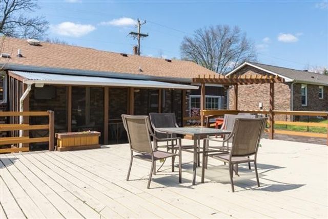 134 Orchard Valley Rd, Hendersonville, TN 37075