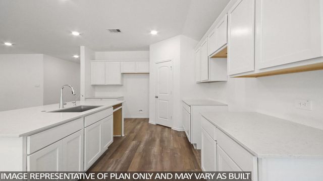 121 Wildflower Lane, Dayton, TX 77535